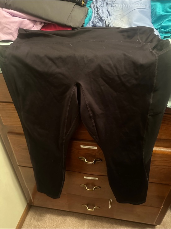 Fabletics Pants - Fabletics Deep Black High-Rise Capri Leggings (4X)